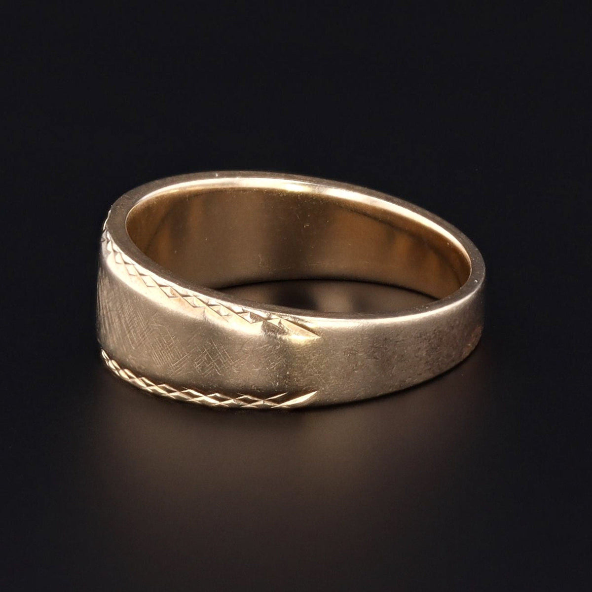 Retro Diamond Band Ring in 14k Gold - Trademark Antiques