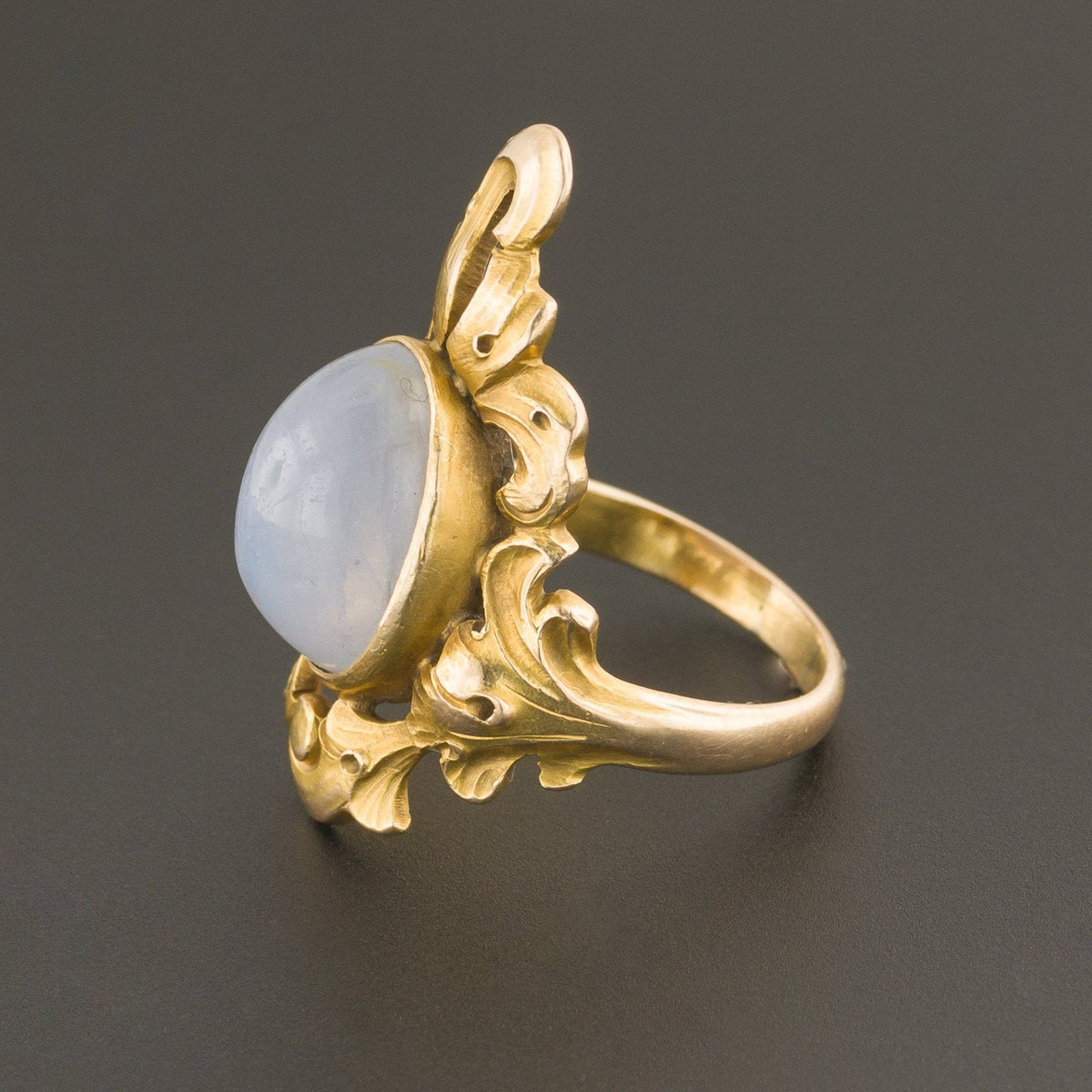 Star Sapphire Ring | Antique Ring - Trademark Antiques