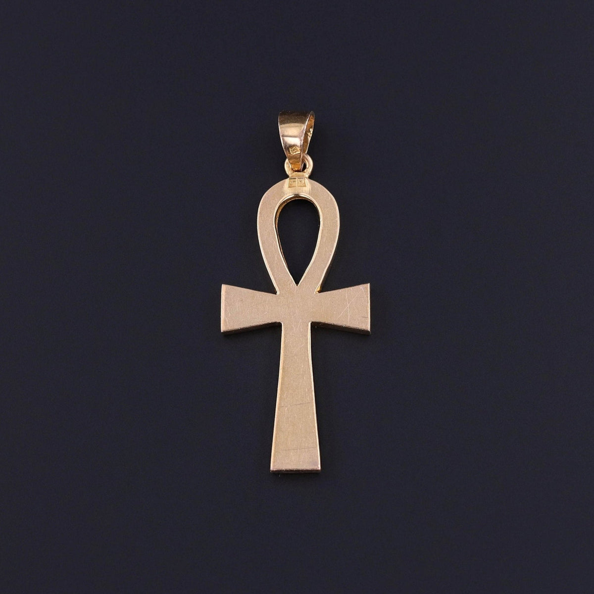 Vintage Ankh Pendant of 18k Gold - Trademark Antiques