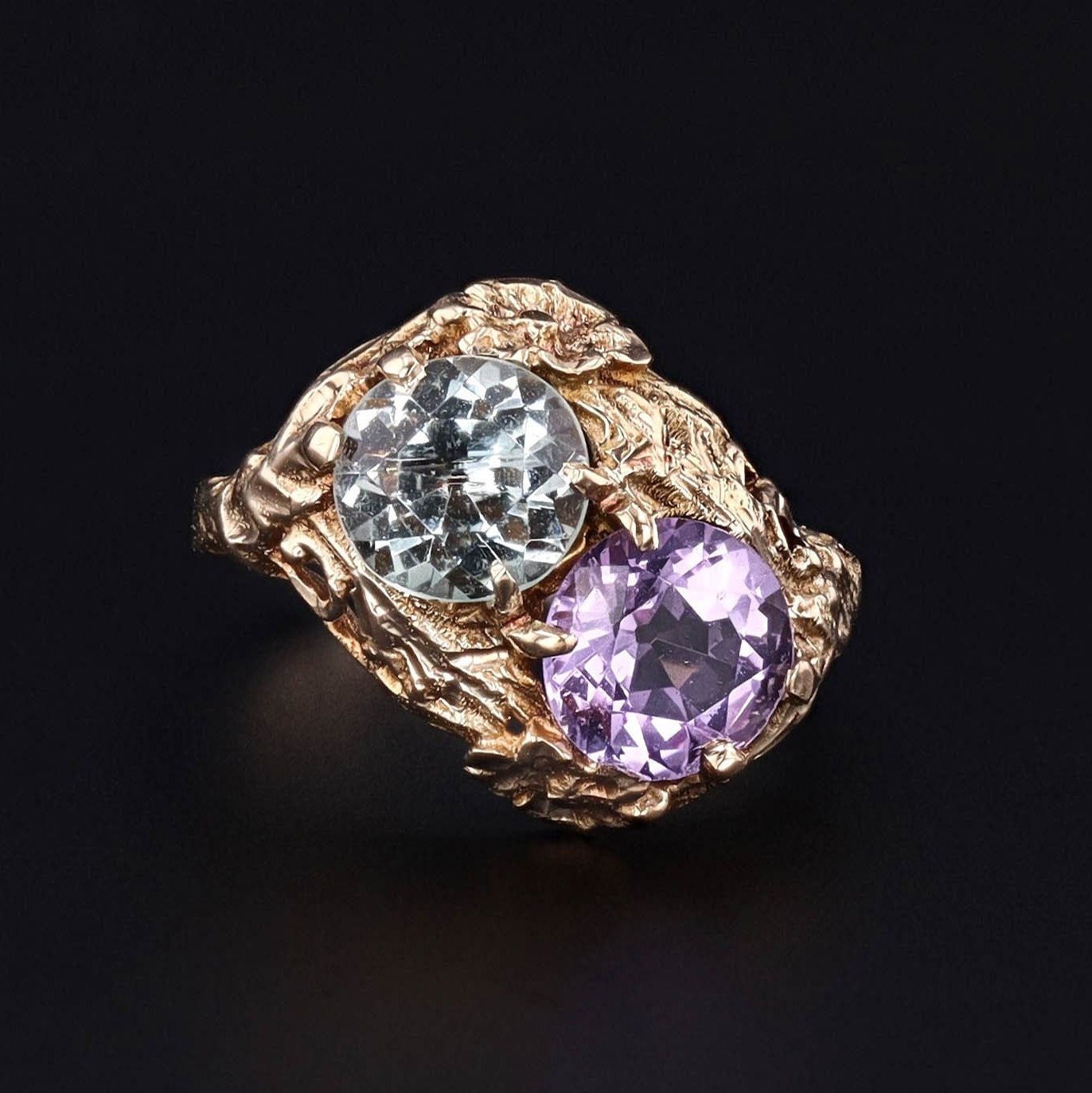Vintage Aquamarine and Amethyst Toi et Moi Ring of 14k Gold - Trademark Antiques