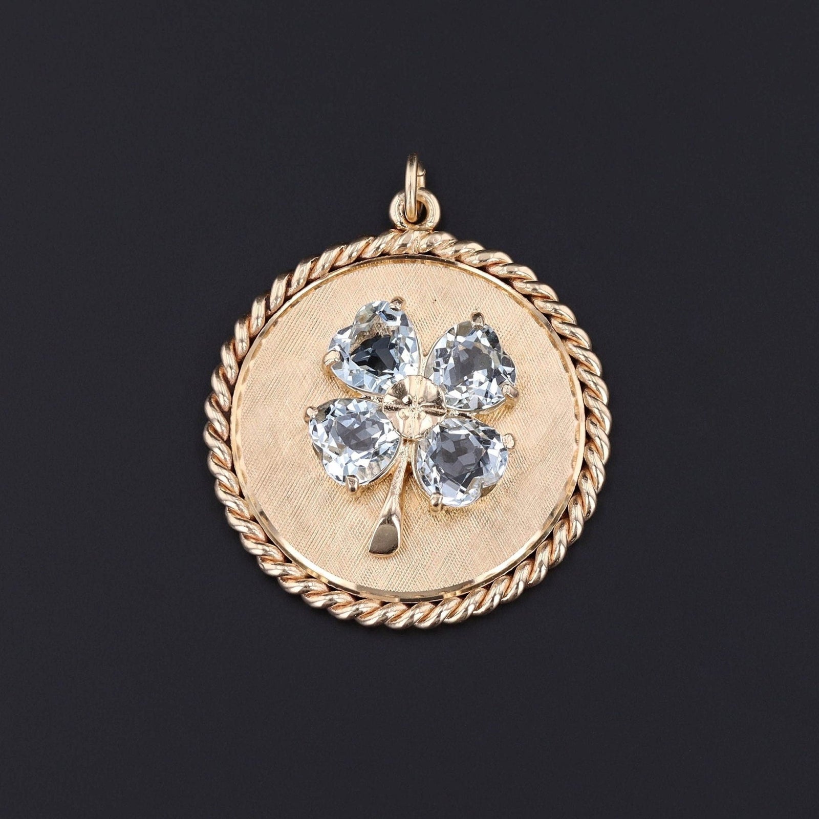 Vintage Aquamarine Clover Pendant of 14k Gold - Trademark Antiques