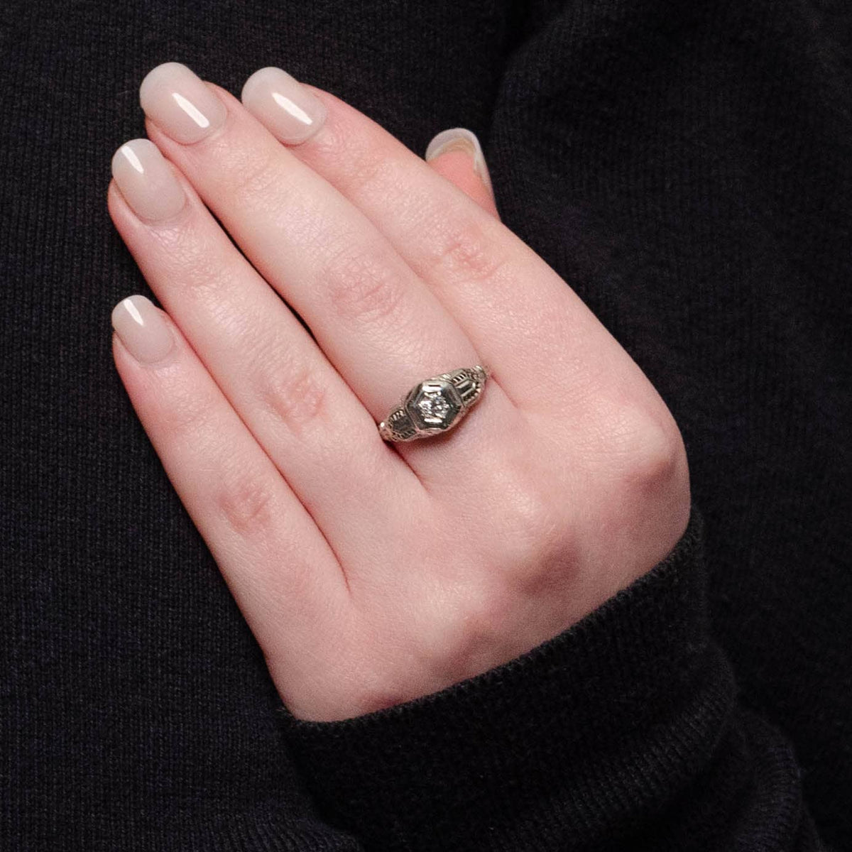 Vintage Art Deco Diamond Engagement Ring of 18k White Gold - Trademark Antiques