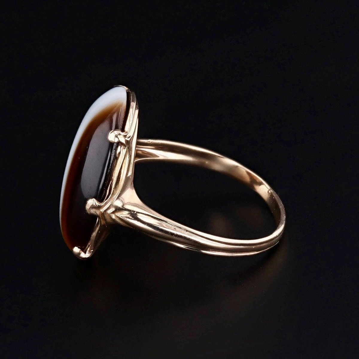 Vintage Banded Agate Ring of 14k Gold - Trademark Antiques