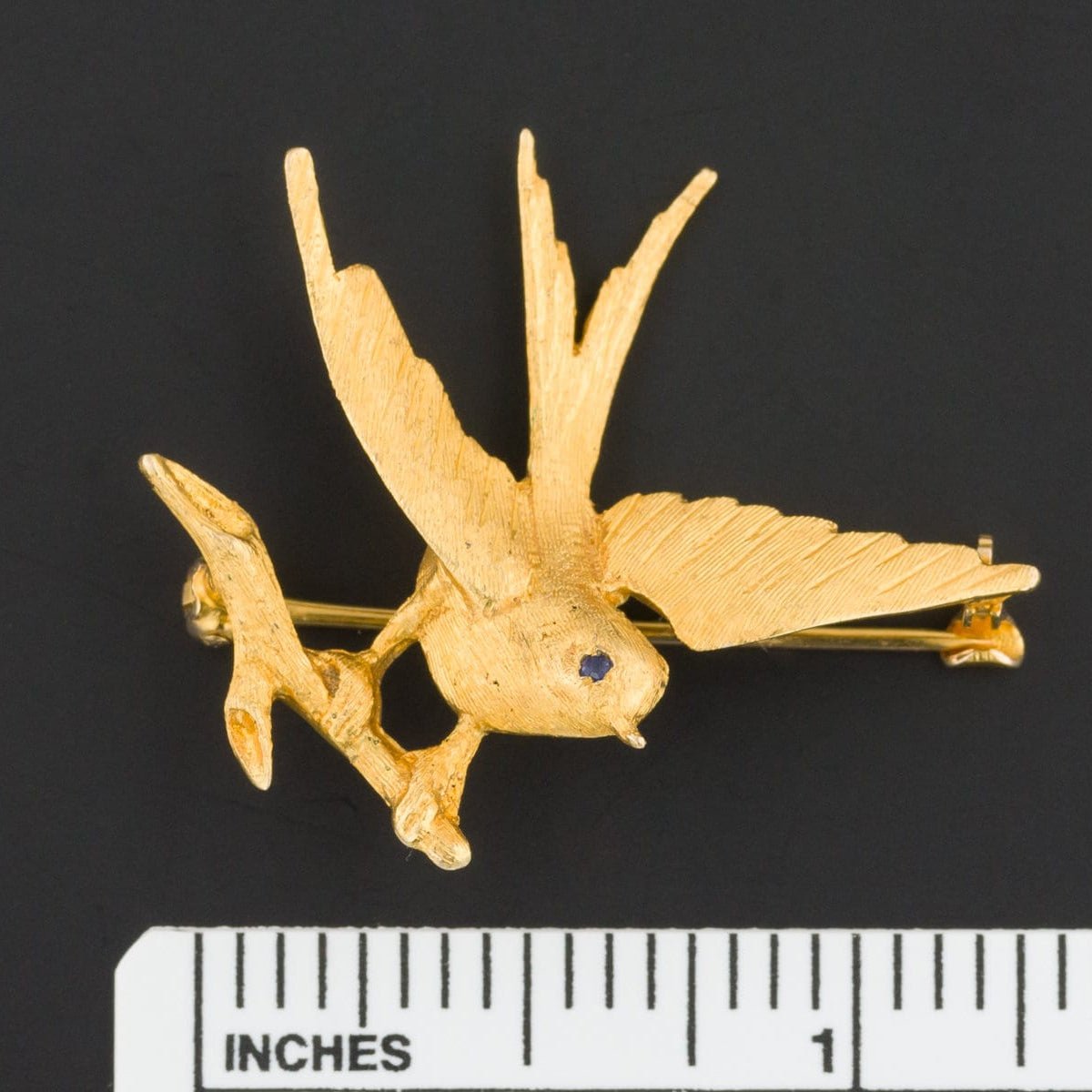 Vintage Bird Brooch of 14k Gold - Trademark Antiques