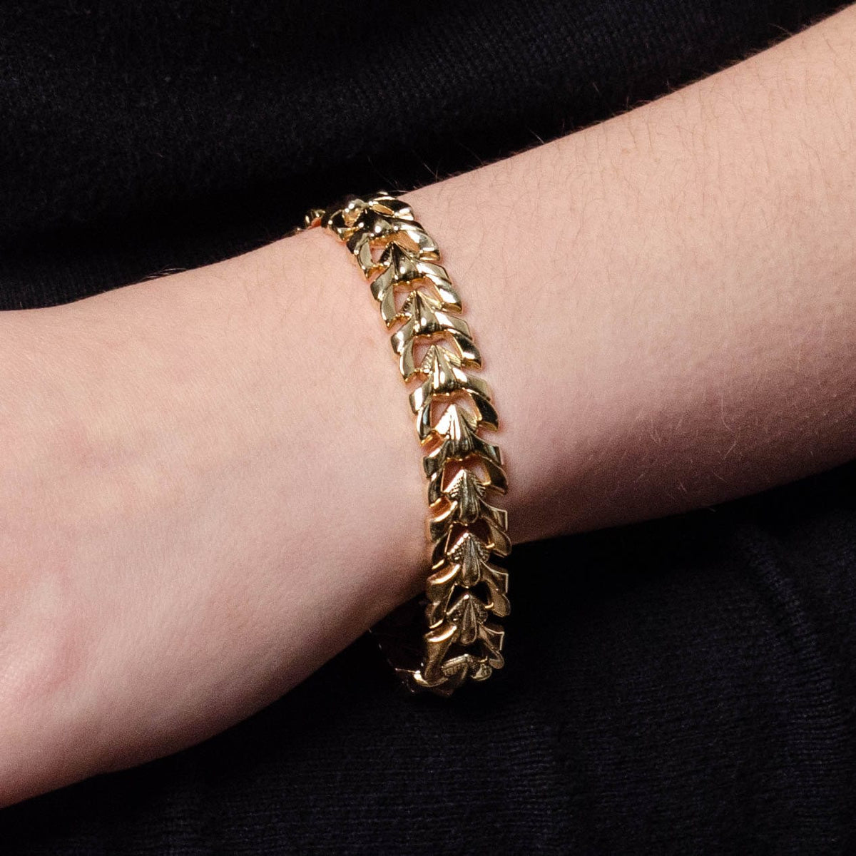 Vintage Bracelet of 14k Gold - Trademark Antiques