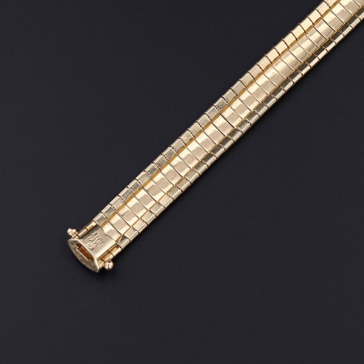 Vintage Bracelet of 14k Gold - Trademark Antiques