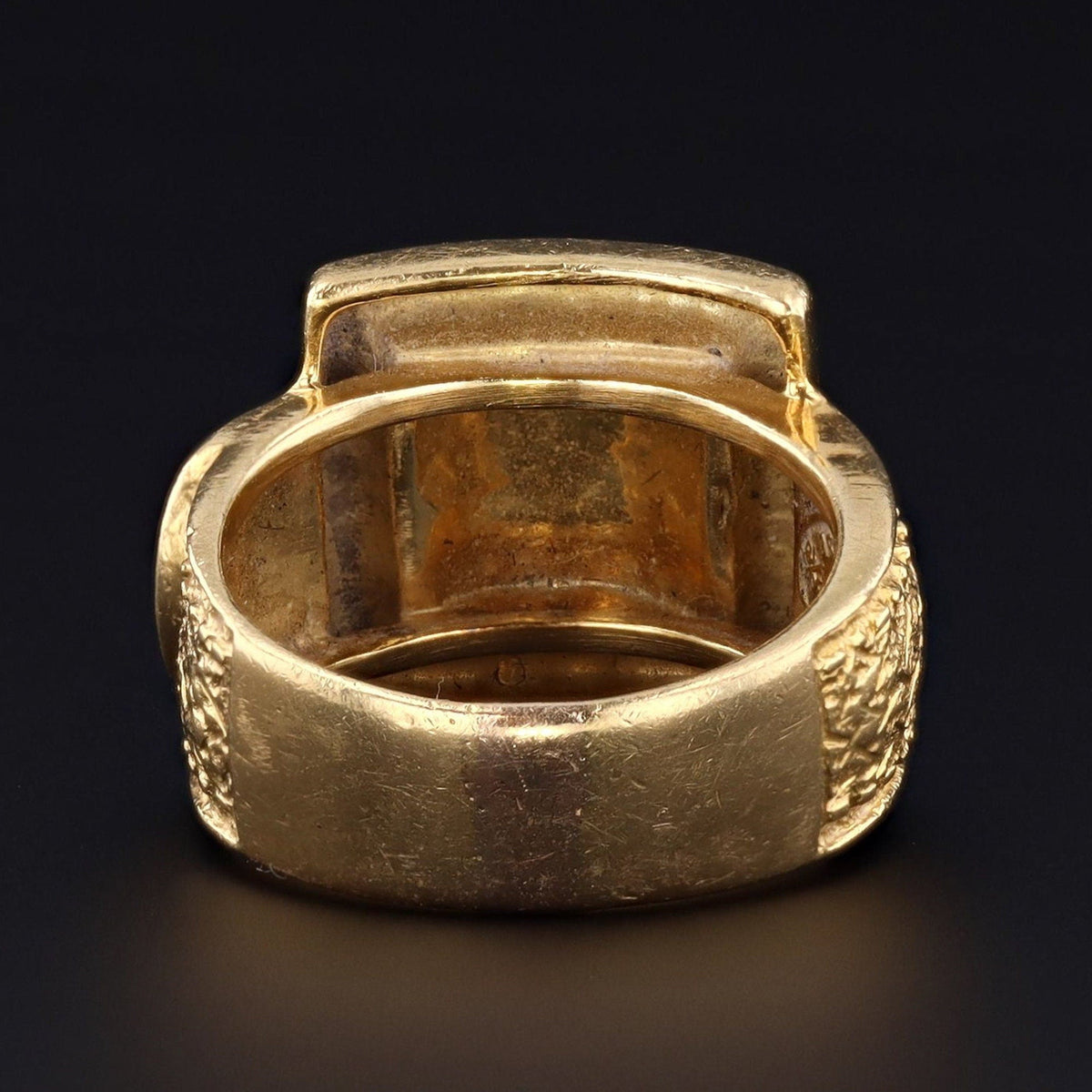 Vintage Buckle Ring of 18k Gold - Trademark Antiques