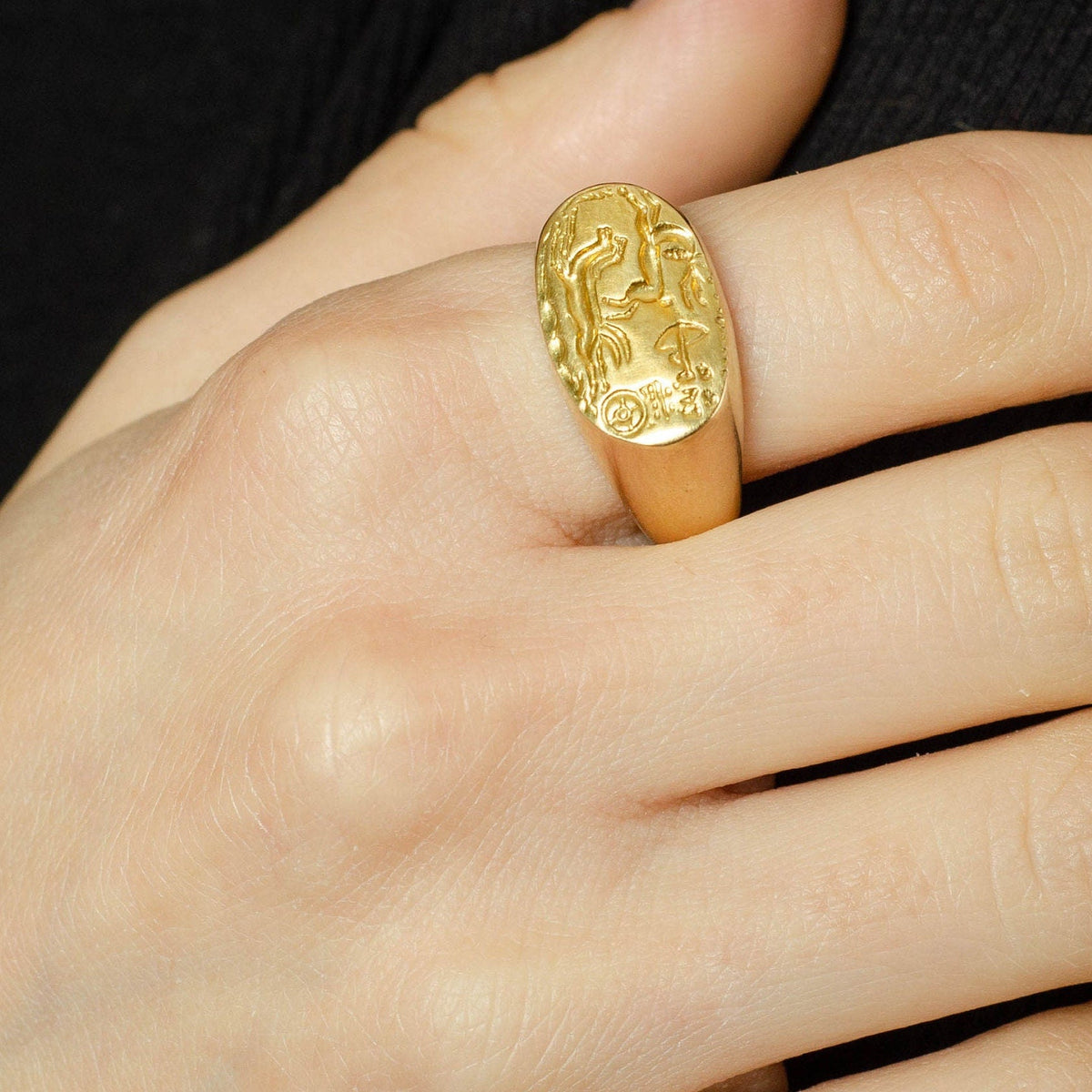 Vintage Charioteer Ring | 18k Gold Ring - Trademark Antiques