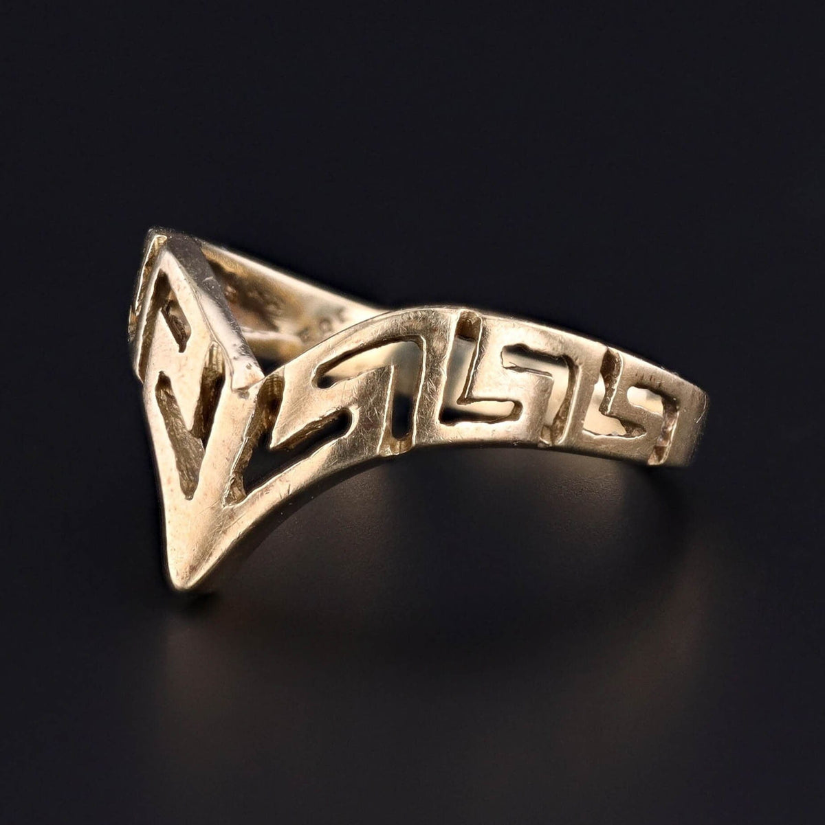Vintage Chevron Band of 14k Gold - Trademark Antiques
