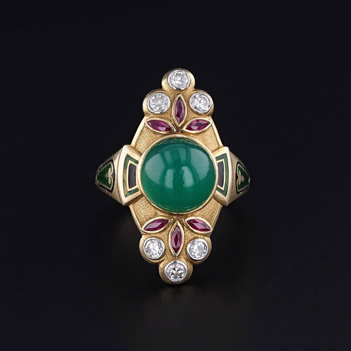 Vintage Chrysoprase Ring of 18k Gold - Trademark Antiques