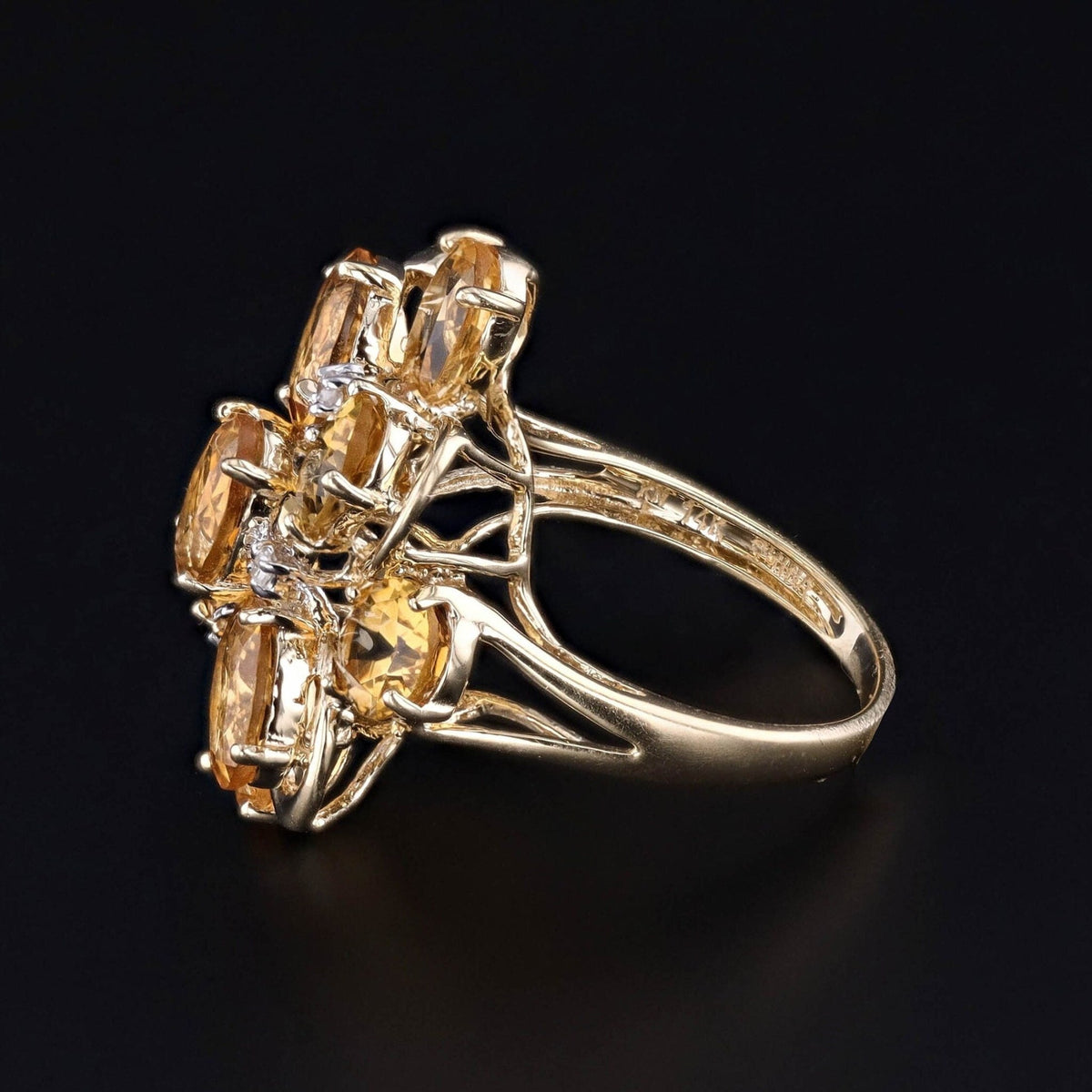 Vintage Citrine Cocktail Ring of 14k Gold - Trademark Antiques