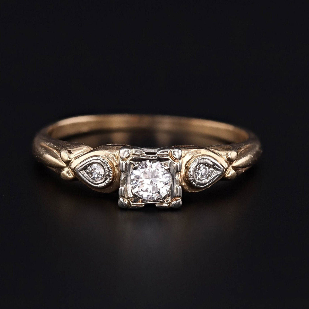 Vintage Diamond Engagement Ring of 14k Gold - Trademark Antiques