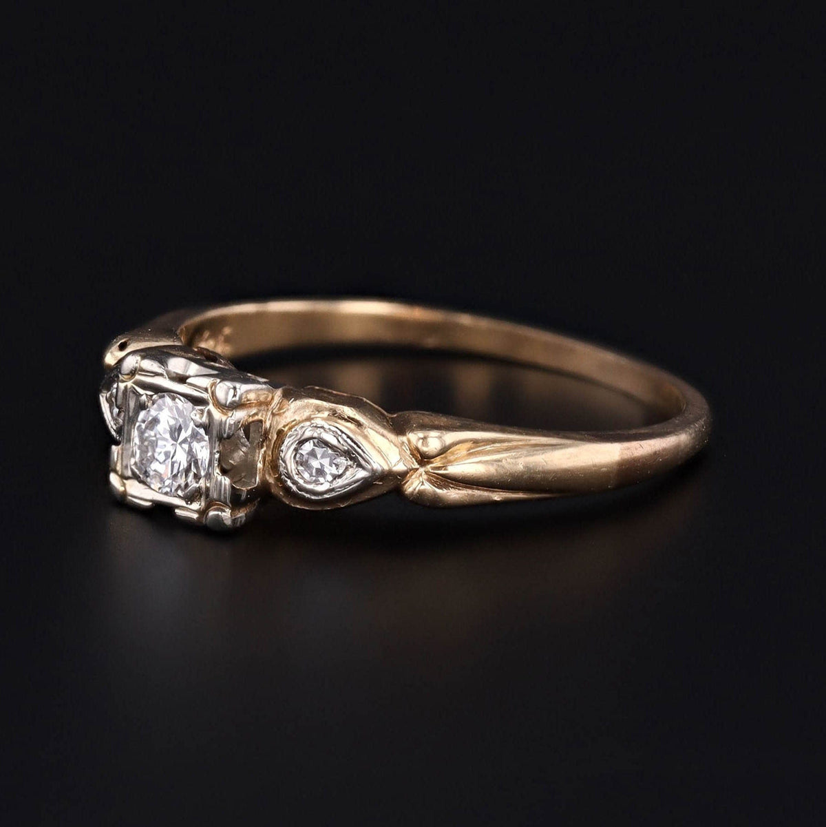 Vintage Diamond Engagement Ring of 14k Gold - Trademark Antiques