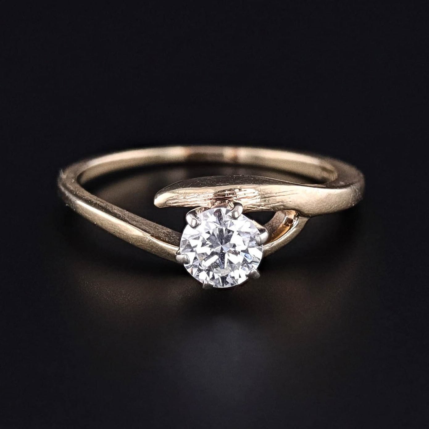 Vintage Diamond Engagement Ring of 14k Gold - Trademark Antiques