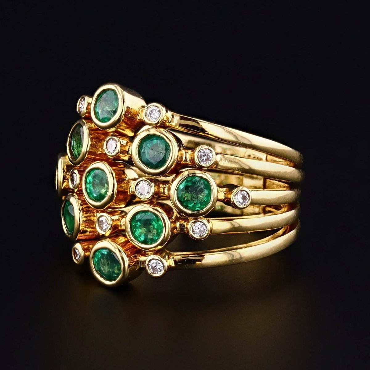 Vintage Emerald Harem Ring of 14k Gold - Trademark Antiques