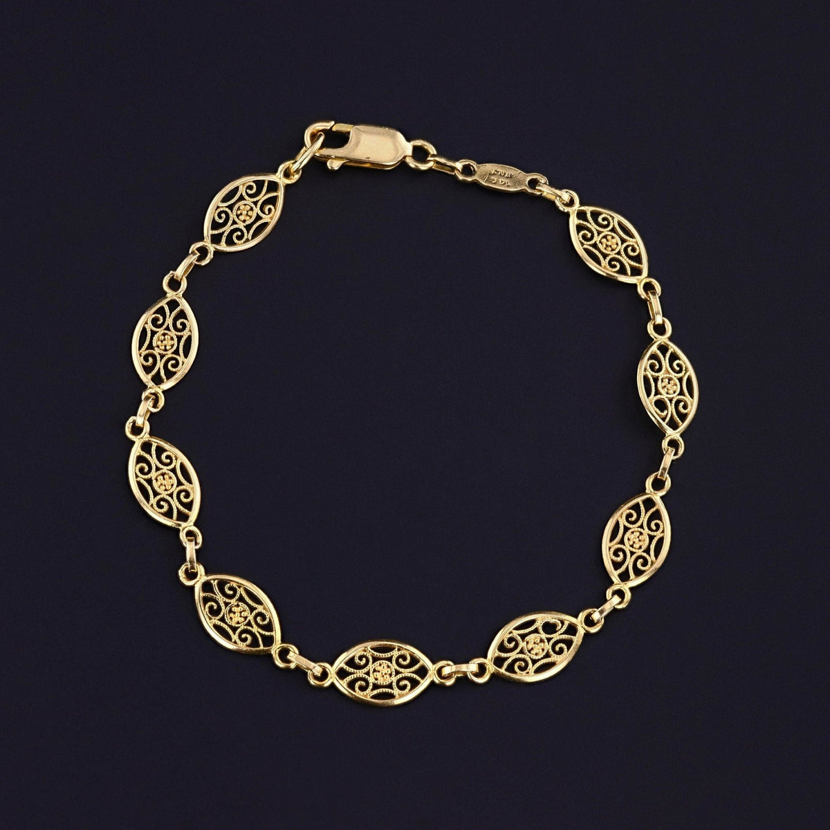 Vintage Filigree Bracelet of 14k Gold - Trademark Antiques