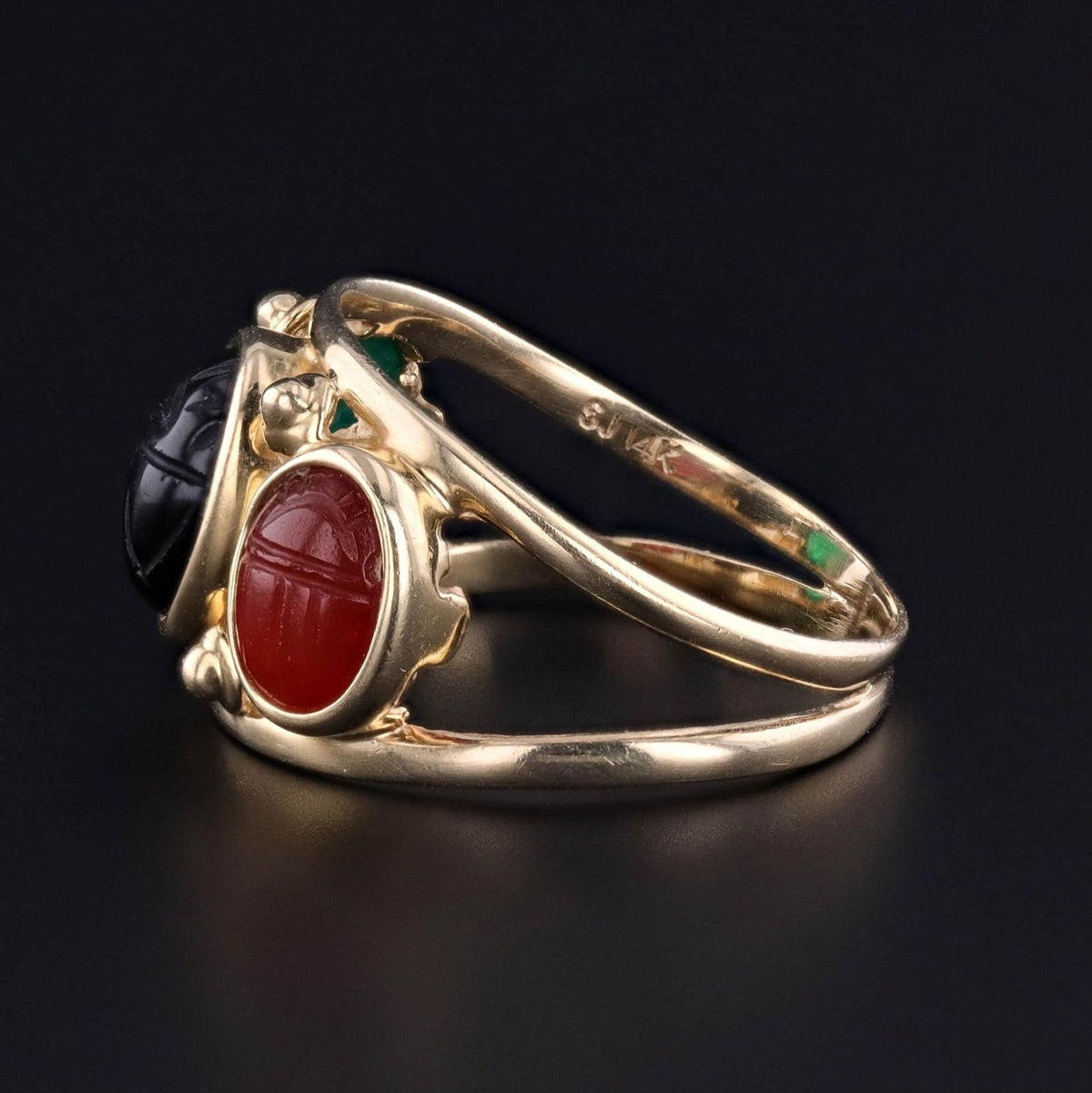 Vintage Gemstone Scarab Ring of 14k Gold - Trademark Antiques