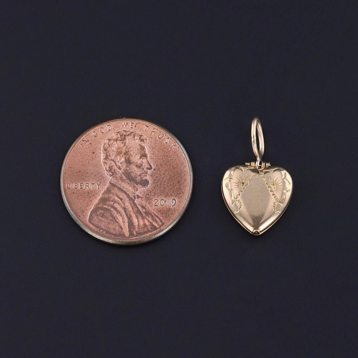 Vintage Heart Locket of 10k Gold - Trademark Antiques