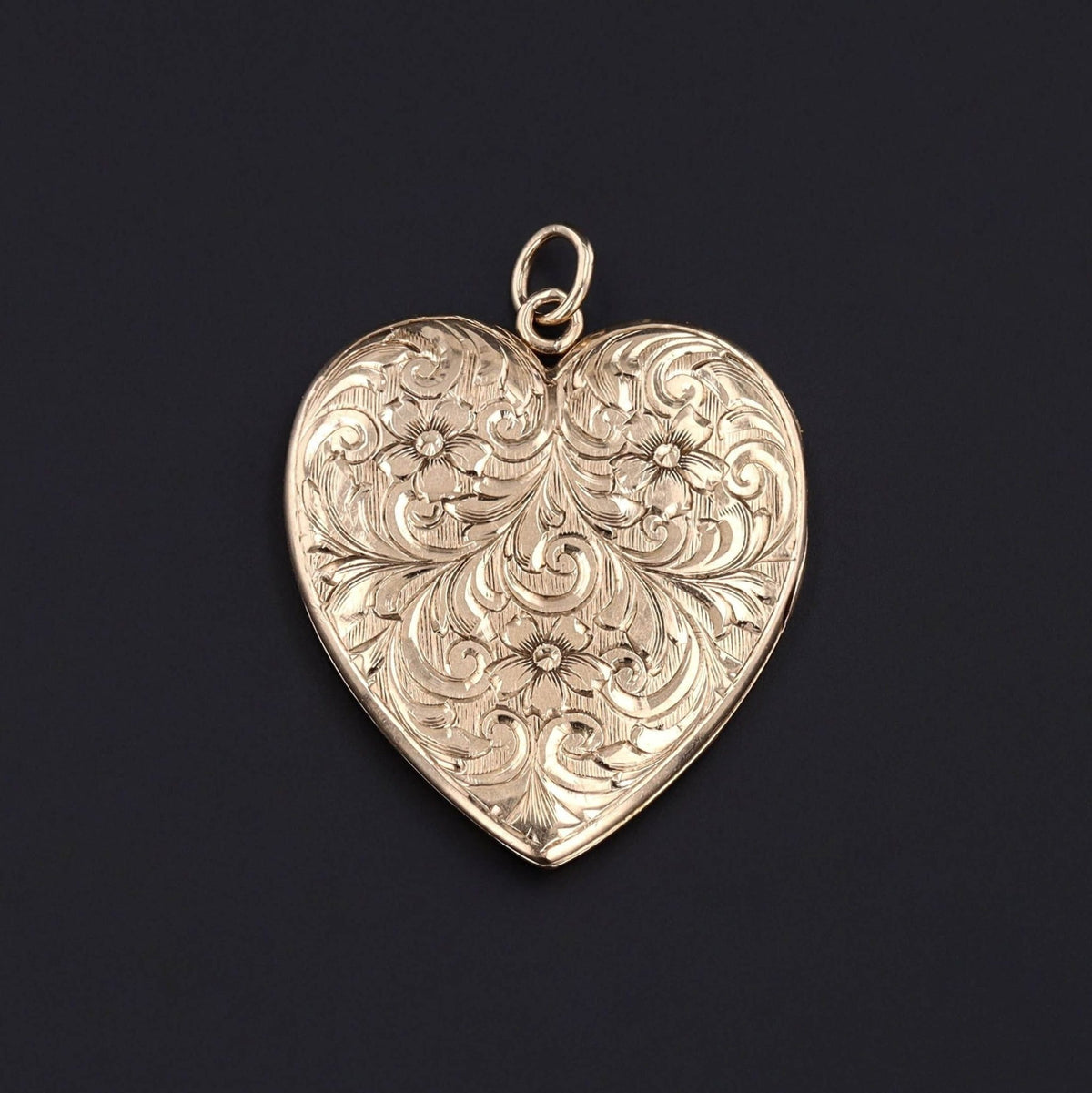 Vintage Heart Locket of 14k Gold - Trademark Antiques