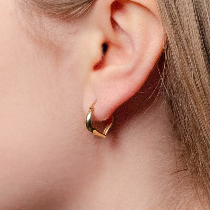 Vintage Heart Shaped Hoop Earrings of 14k Gold - Trademark Antiques