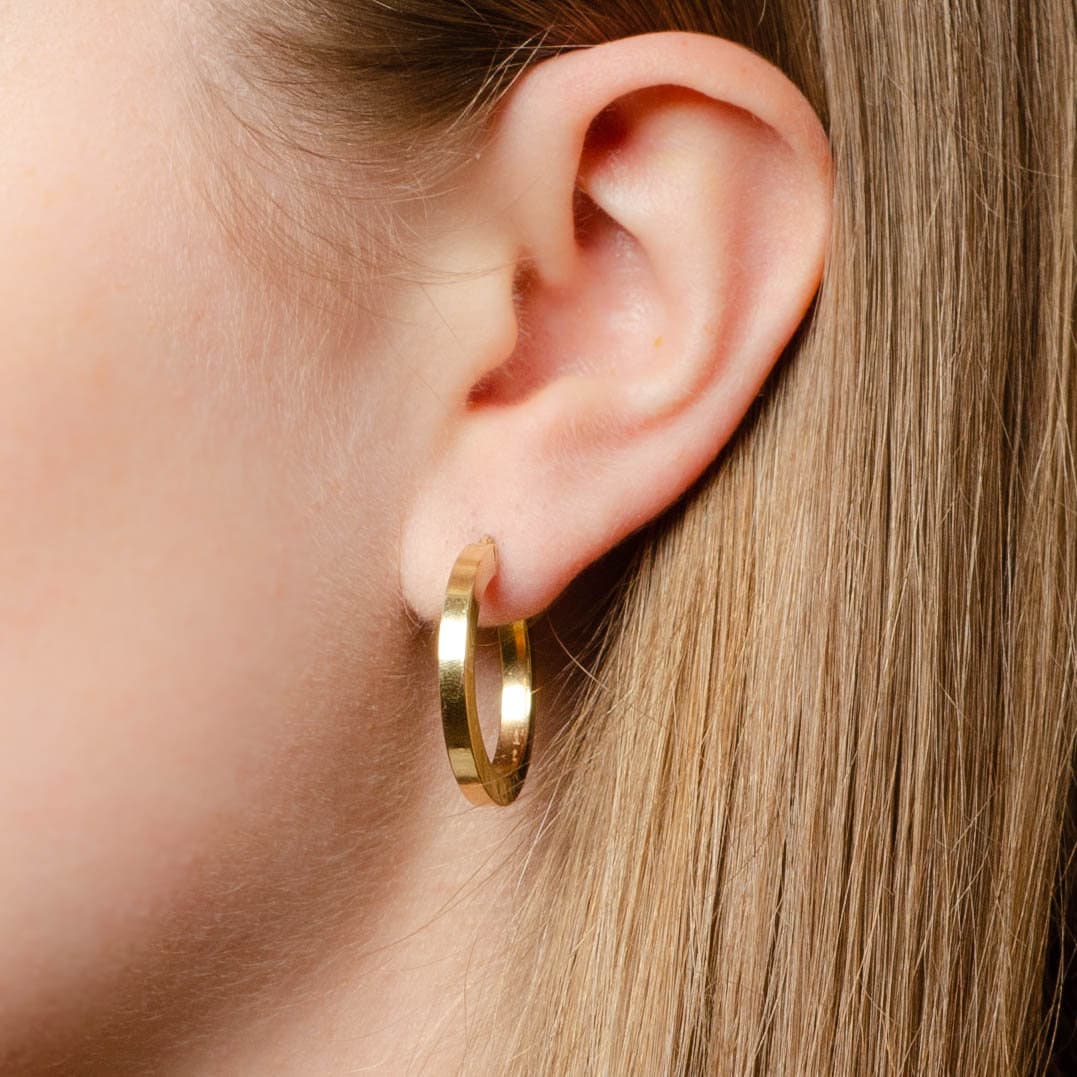 Vintage Hoop Earrings of 18k Gold - Trademark Antiques