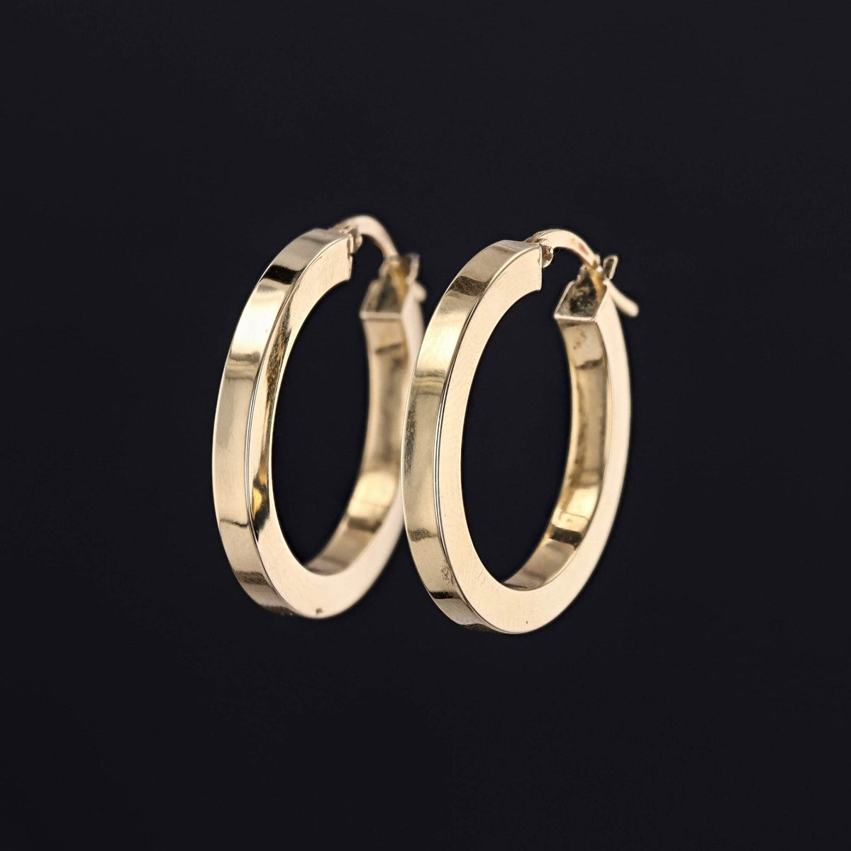 Vintage Hoop Earrings of 18k Gold - Trademark Antiques