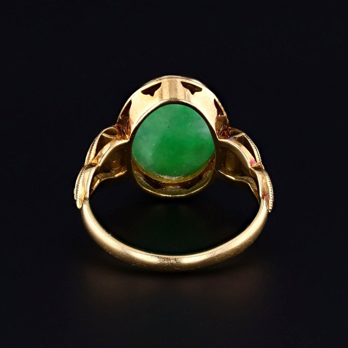 Vintage Jadite Jade Ring of 18k Gold - Trademark Antiques