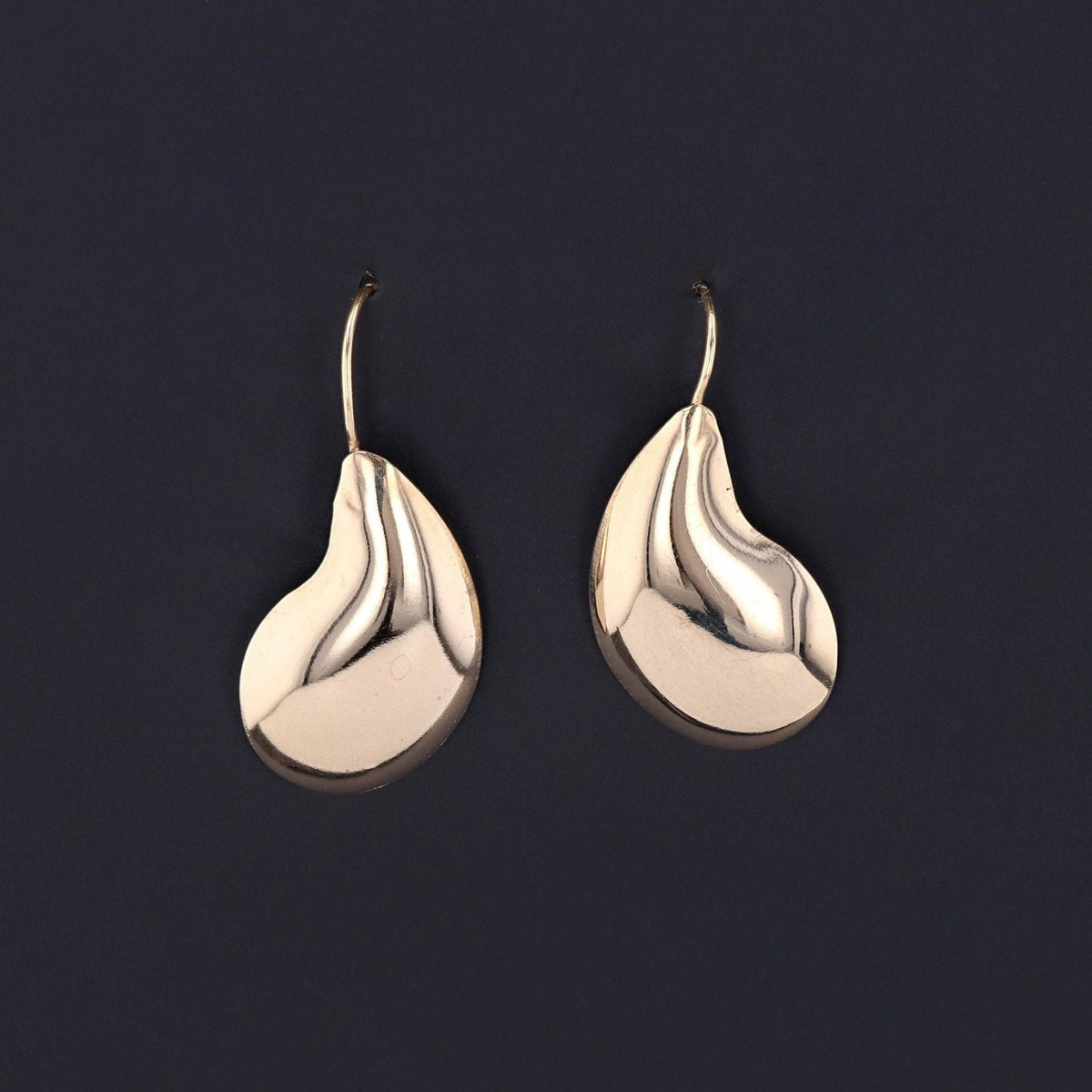 Vintage Kidney Bean Earrings of 14k Gold - Trademark Antiques