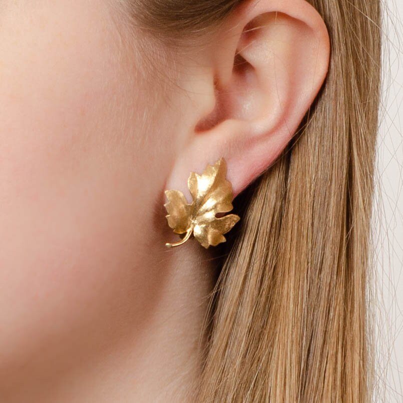 Vintage Leaf Earrings of 14k Gold - Trademark Antiques