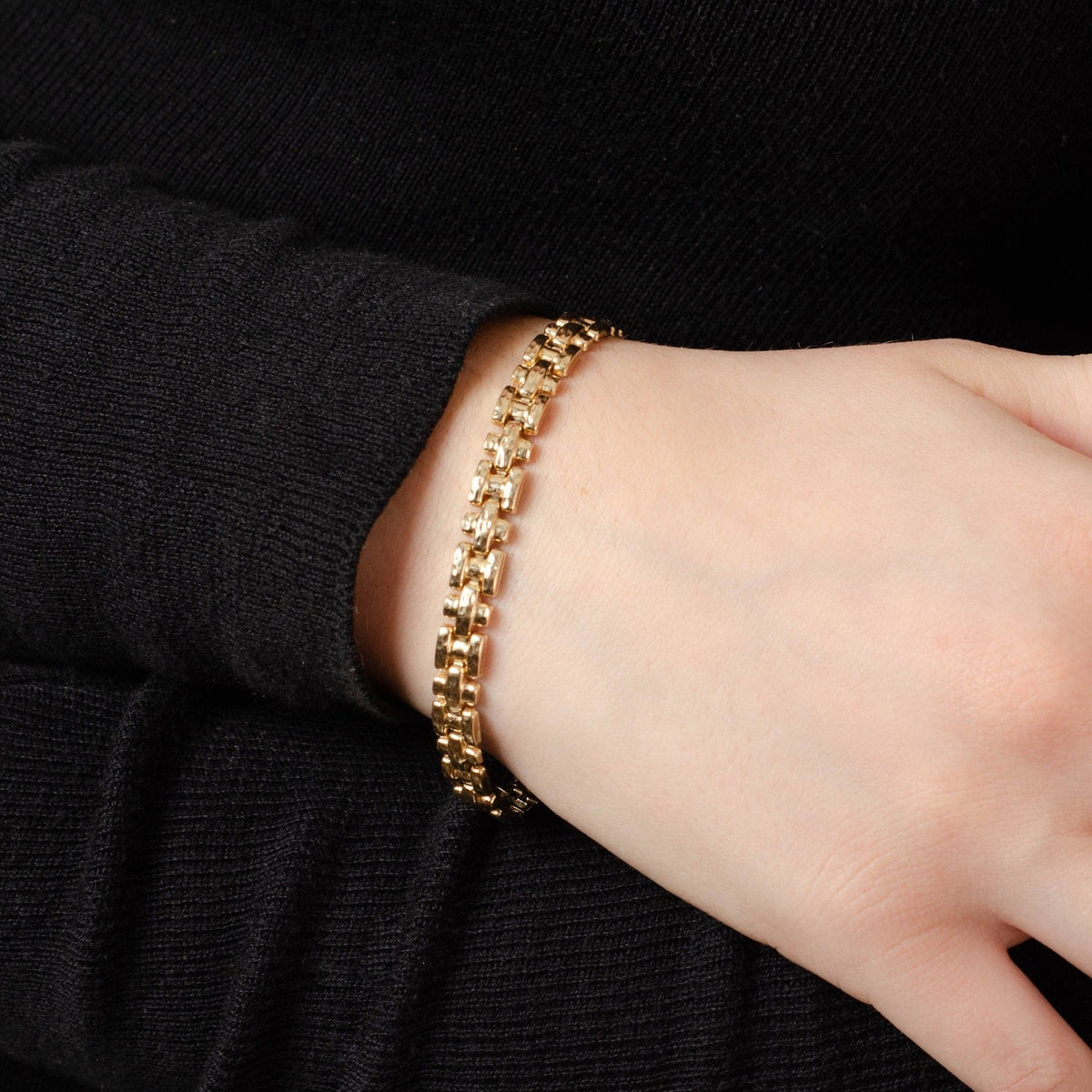 Vintage Link Bracelet of 10k Gold - Trademark Antiques