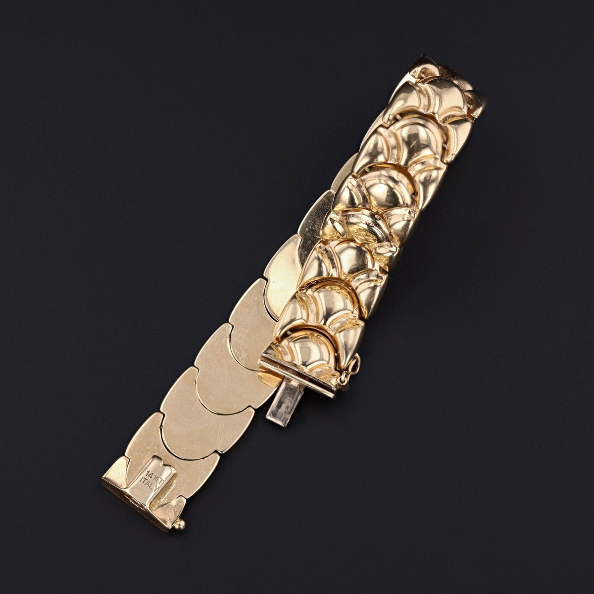 Vintage Link Bracelet of 14k Gold - Trademark Antiques