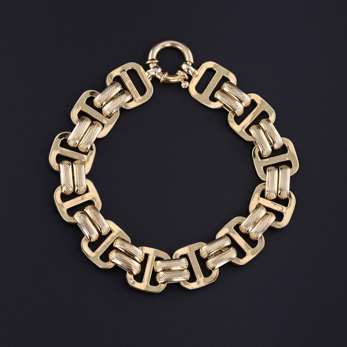Vintage Link Bracelet of 14k Gold - Trademark Antiques