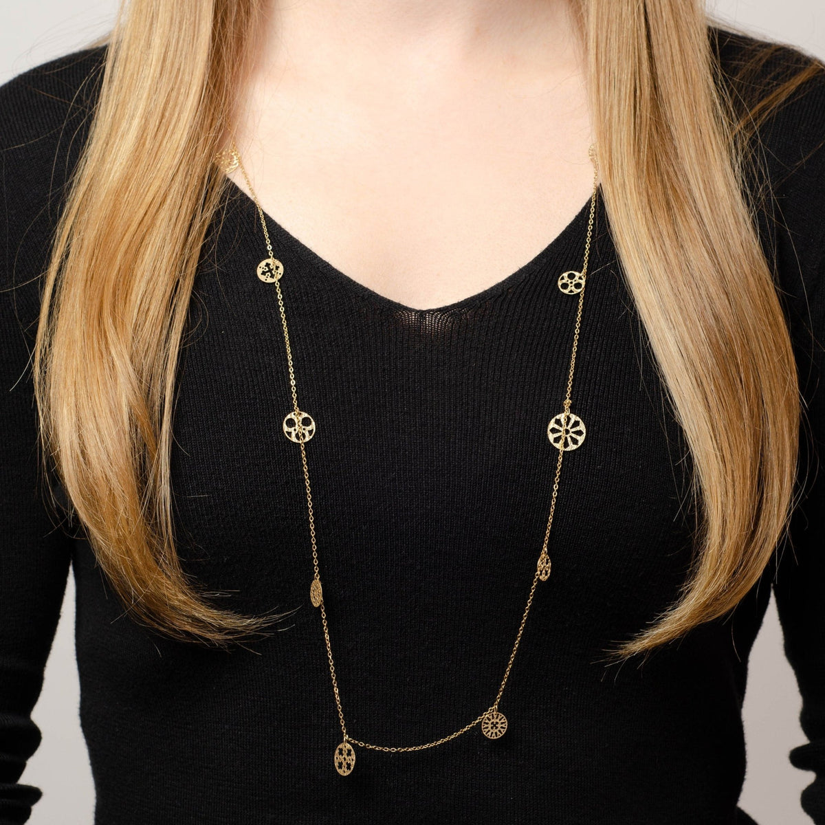 Vintage Medallion Necklace of 14k Gold - Trademark Antiques