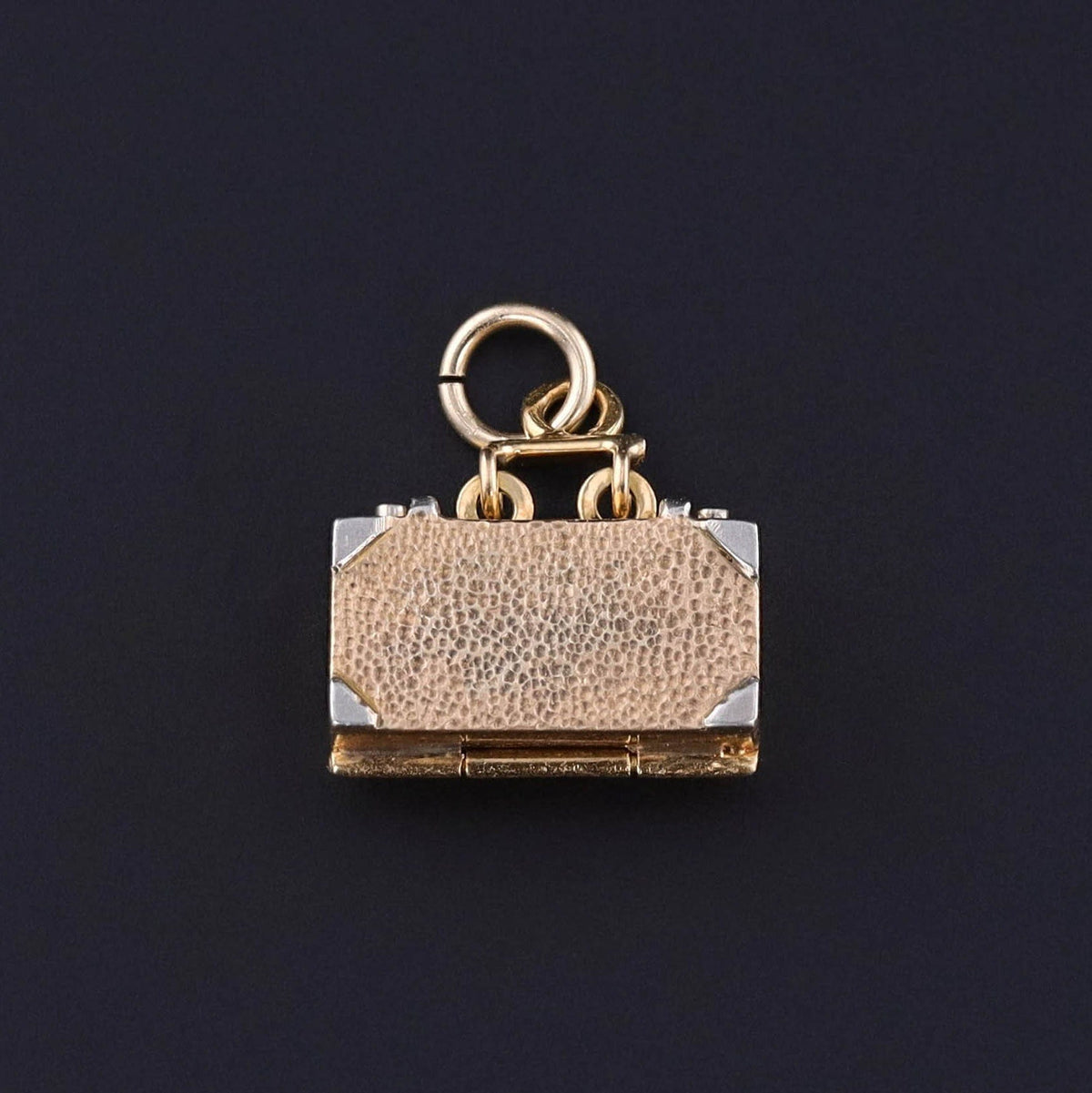 Vintage Movable Heart in Suitcase Charm of 18k Gold - Trademark Antiques