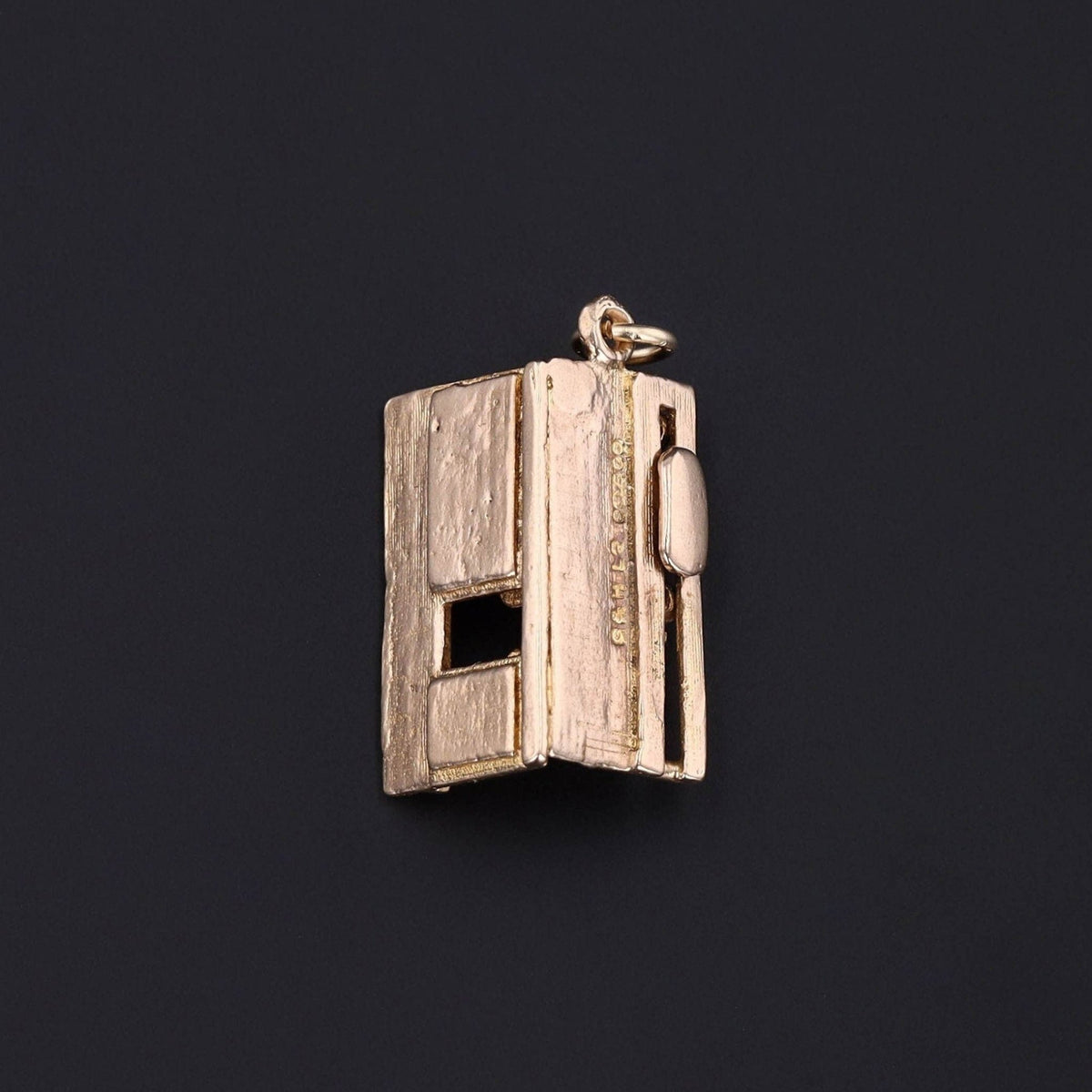 Vintage Moveable Gas Station Charm of 9ct Gold - Trademark Antiques