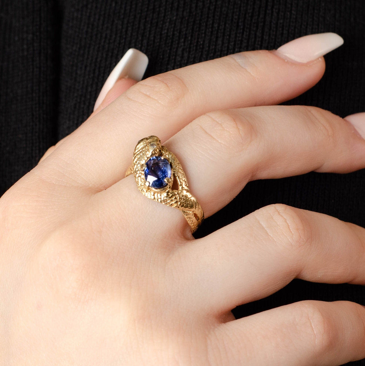 Vintage Natural Sapphire Snake Ring of 14k Gold With Certificate - Trademark Antiques
