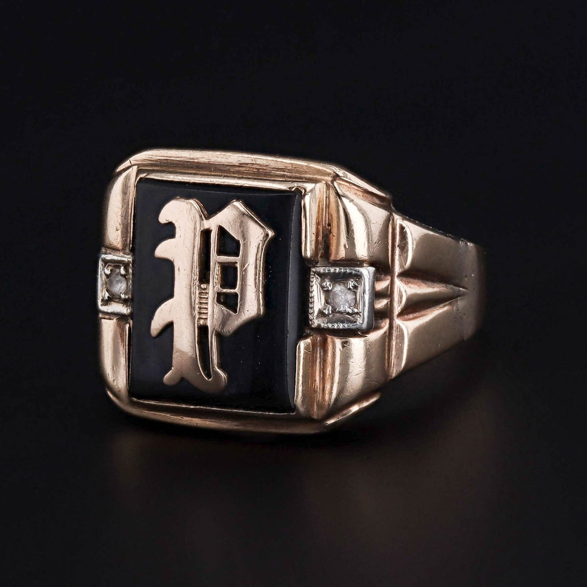Vintage Onyx &#39;P&#39; Initial Ring of 10k Gold - Trademark Antiques