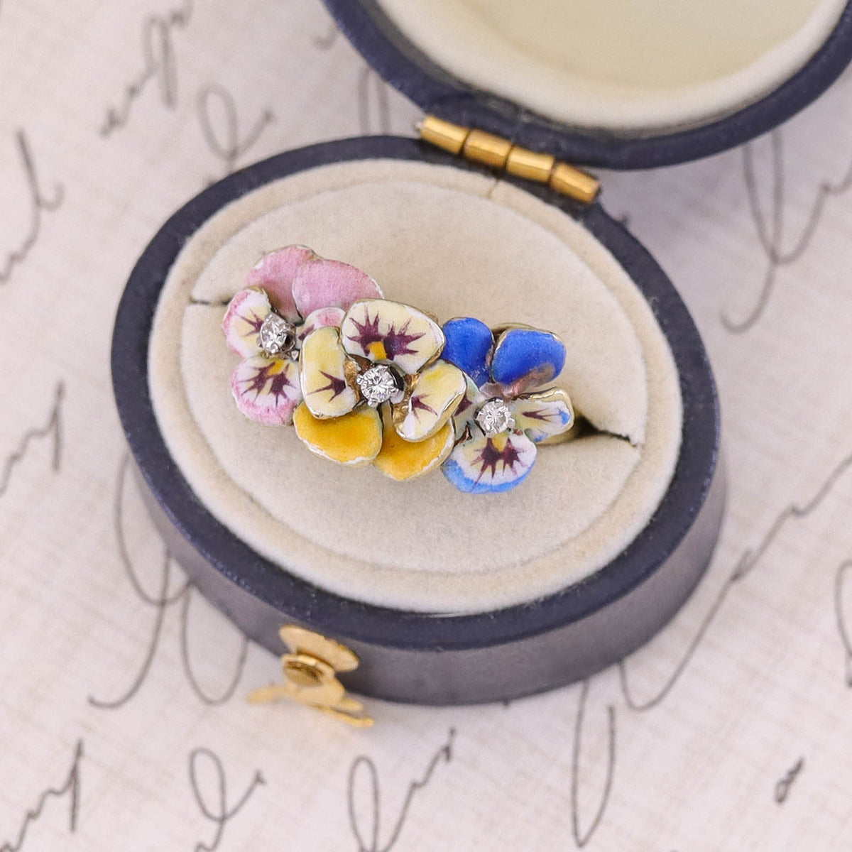 Vintage Pansy Ring of 14k Gold - Trademark Antiques