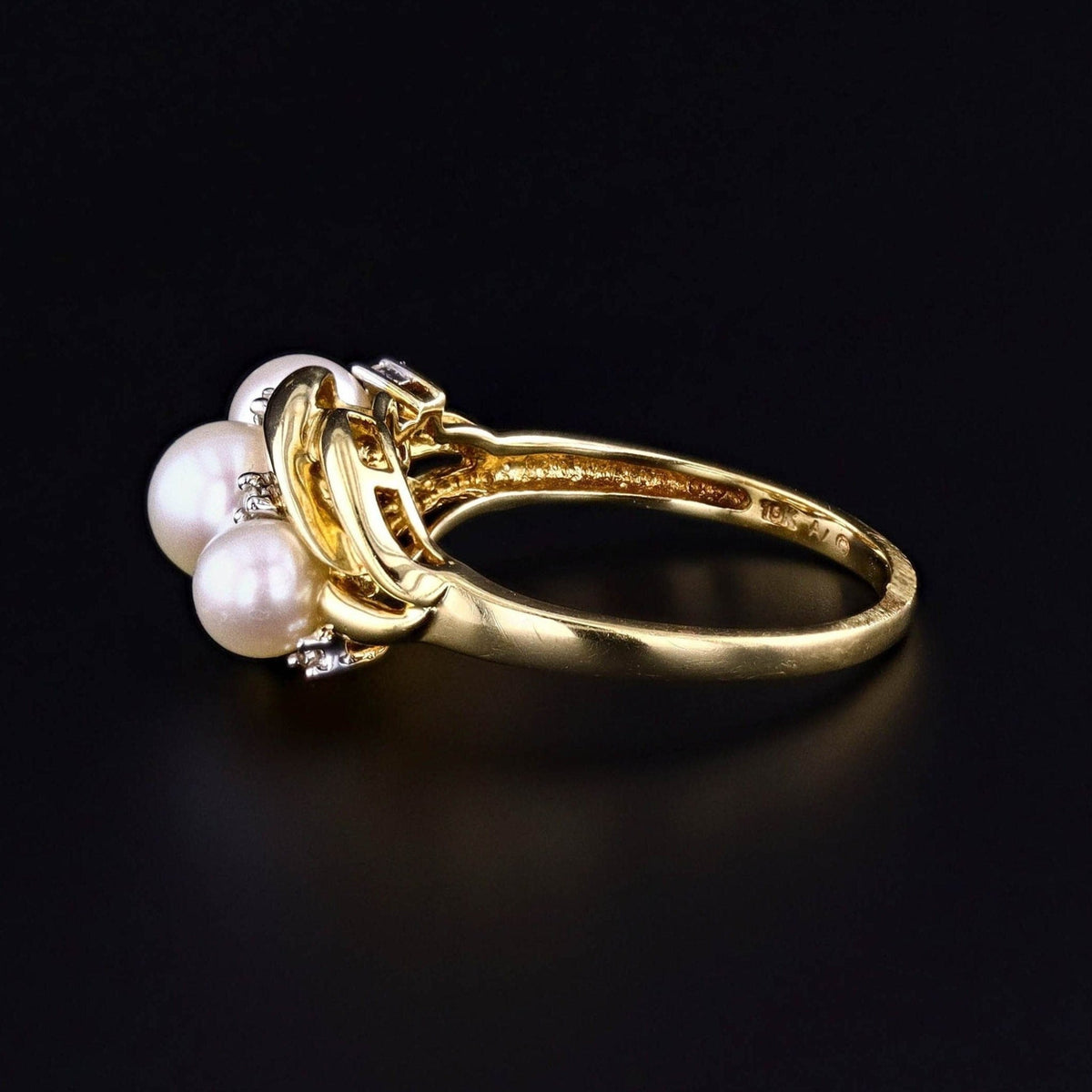 Vintage Pearl Ring of 10k Gold - Trademark Antiques