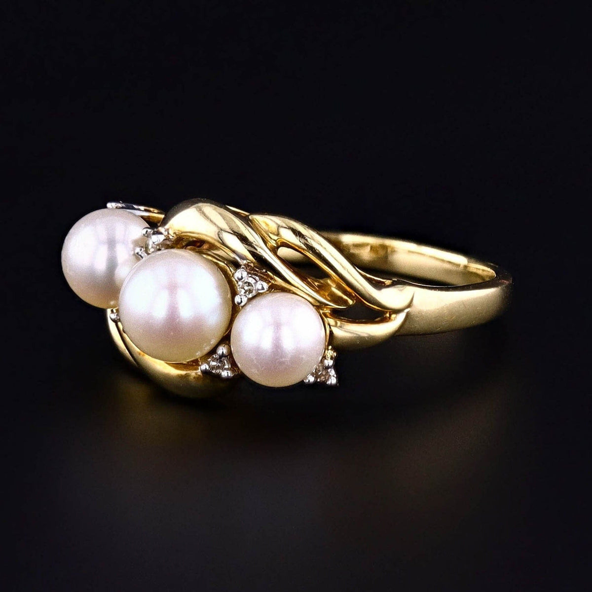 Vintage Pearl Ring of 10k Gold - Trademark Antiques