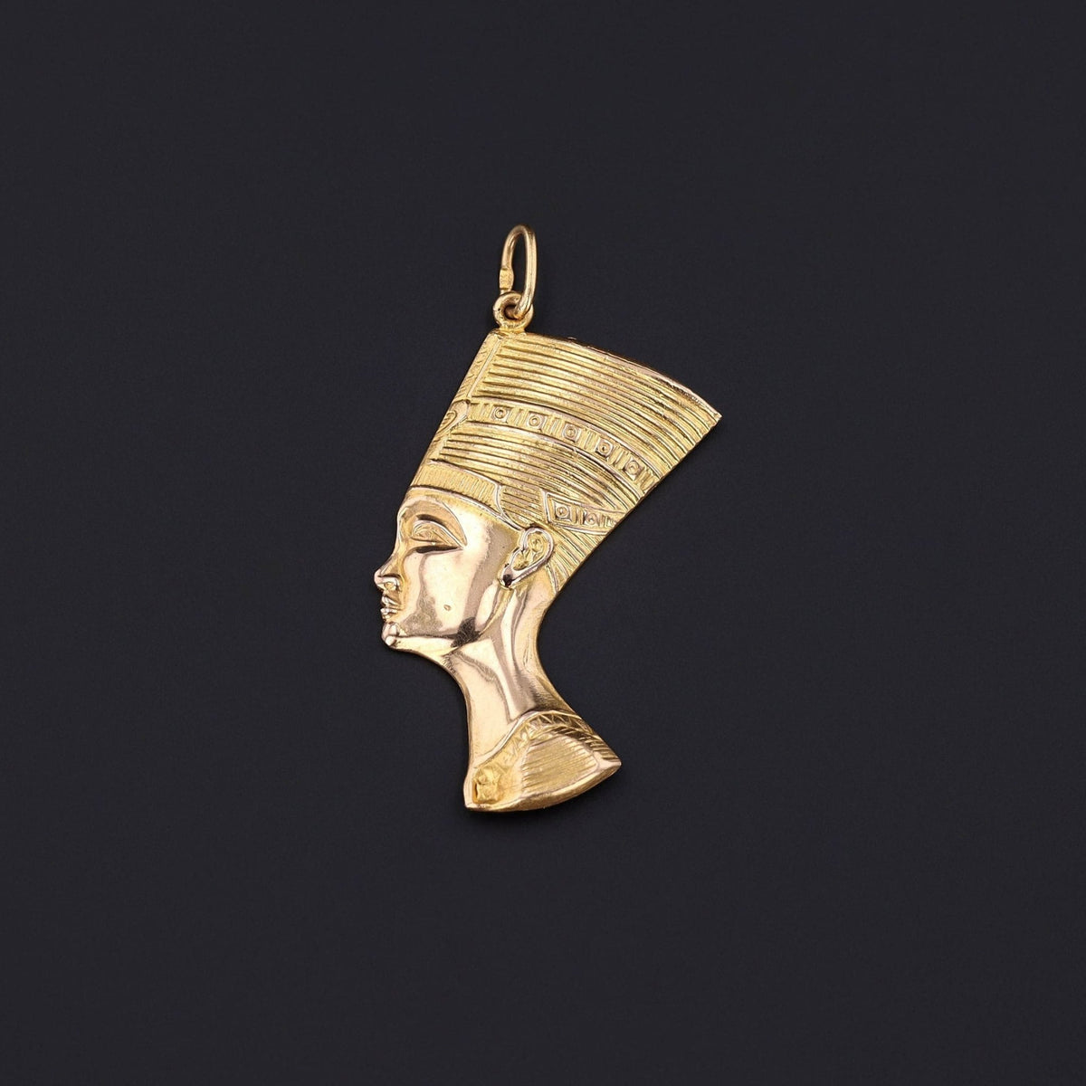 Vintage Pharaoh Pendant of 18k Gold - Trademark Antiques