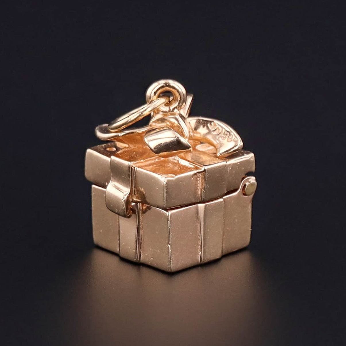 Vintage Present Charm | Moveable Charm - Trademark Antiques