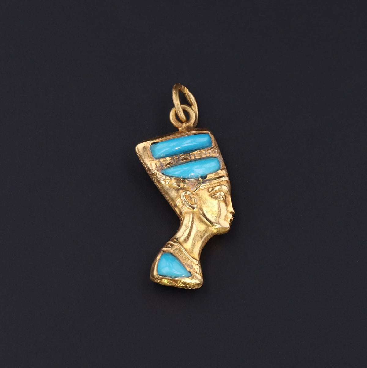 Vintage Queen Nefertiti Pendant | 14k Gold Egyptian Queen Pendant - Trademark Antiques
