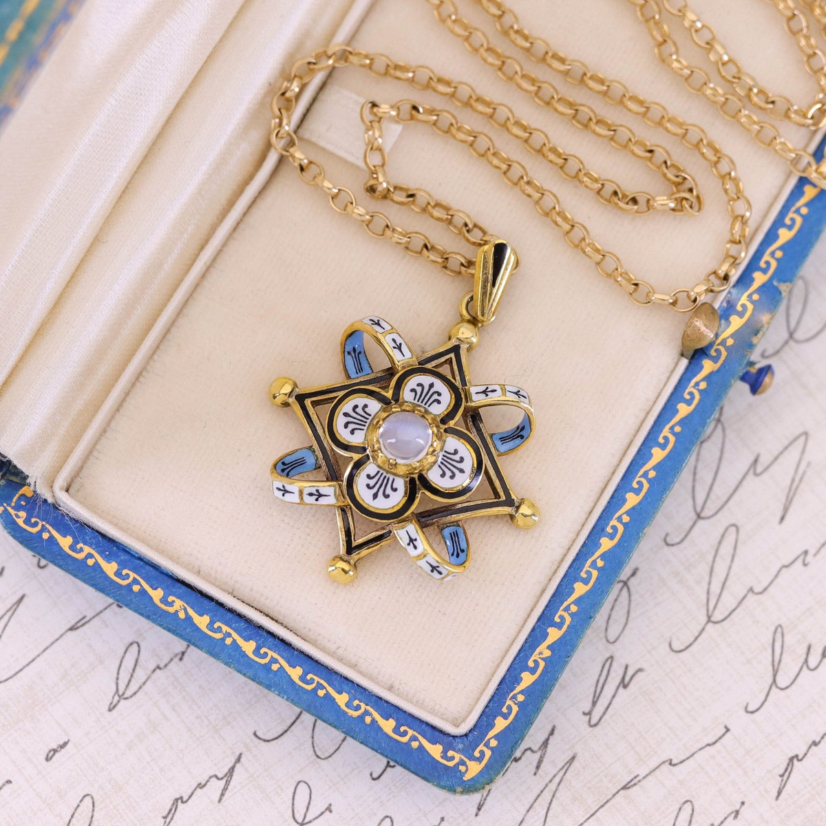 Vintage Renaissance Revival Pendant of 9ct Gold - Trademark Antiques