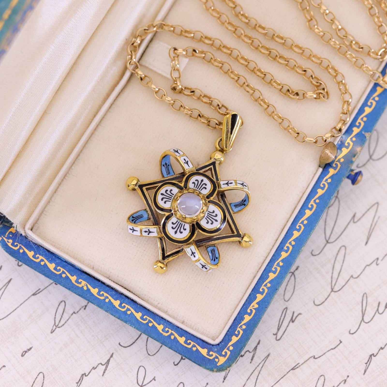 Vintage Renaissance Revival Pendant of 9ct Gold - Trademark Antiques