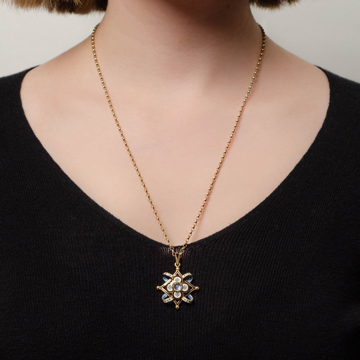 Vintage Renaissance Revival Pendant of 9ct Gold - Trademark Antiques