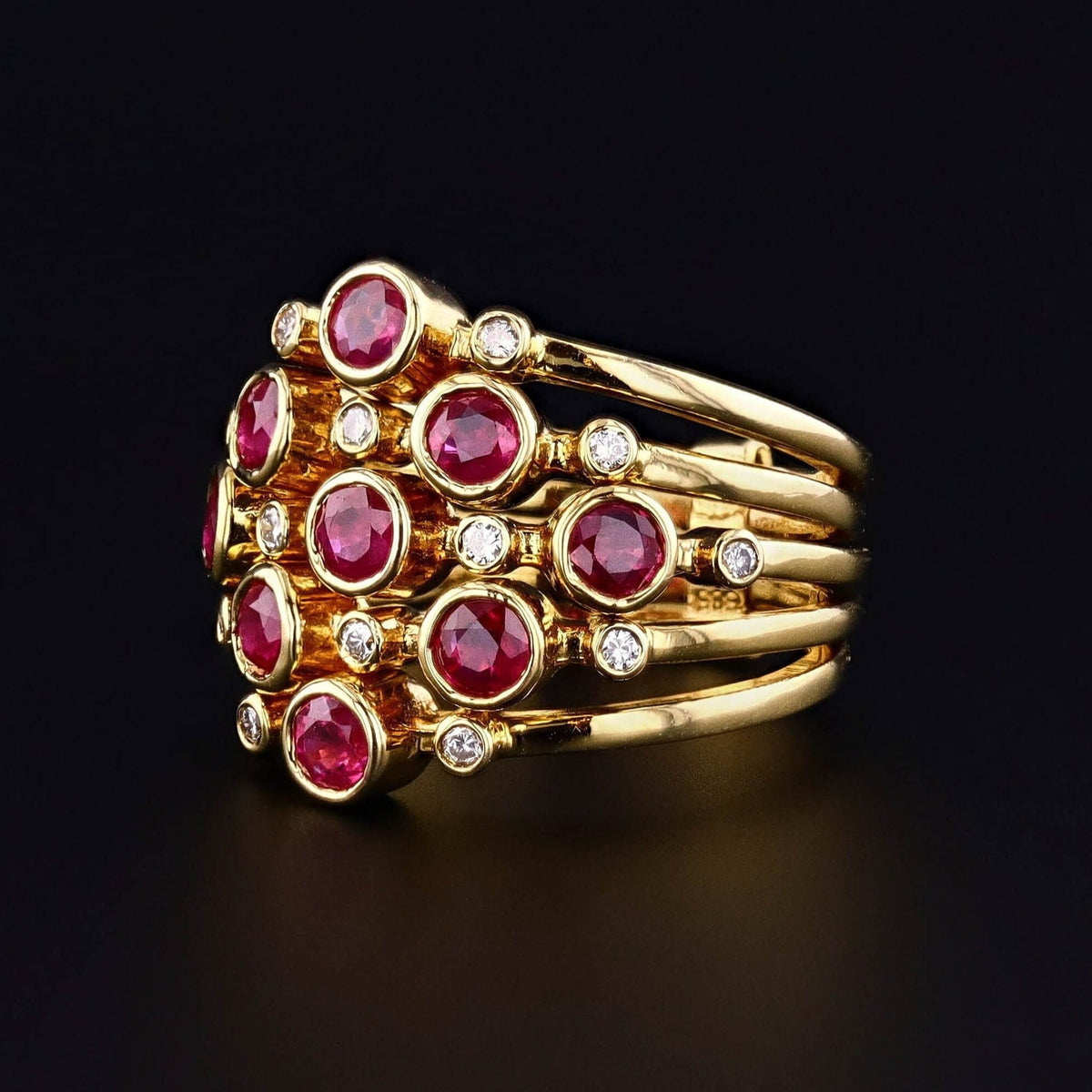 Vintage Ruby Harem Ring of 14k Gold - Trademark Antiques