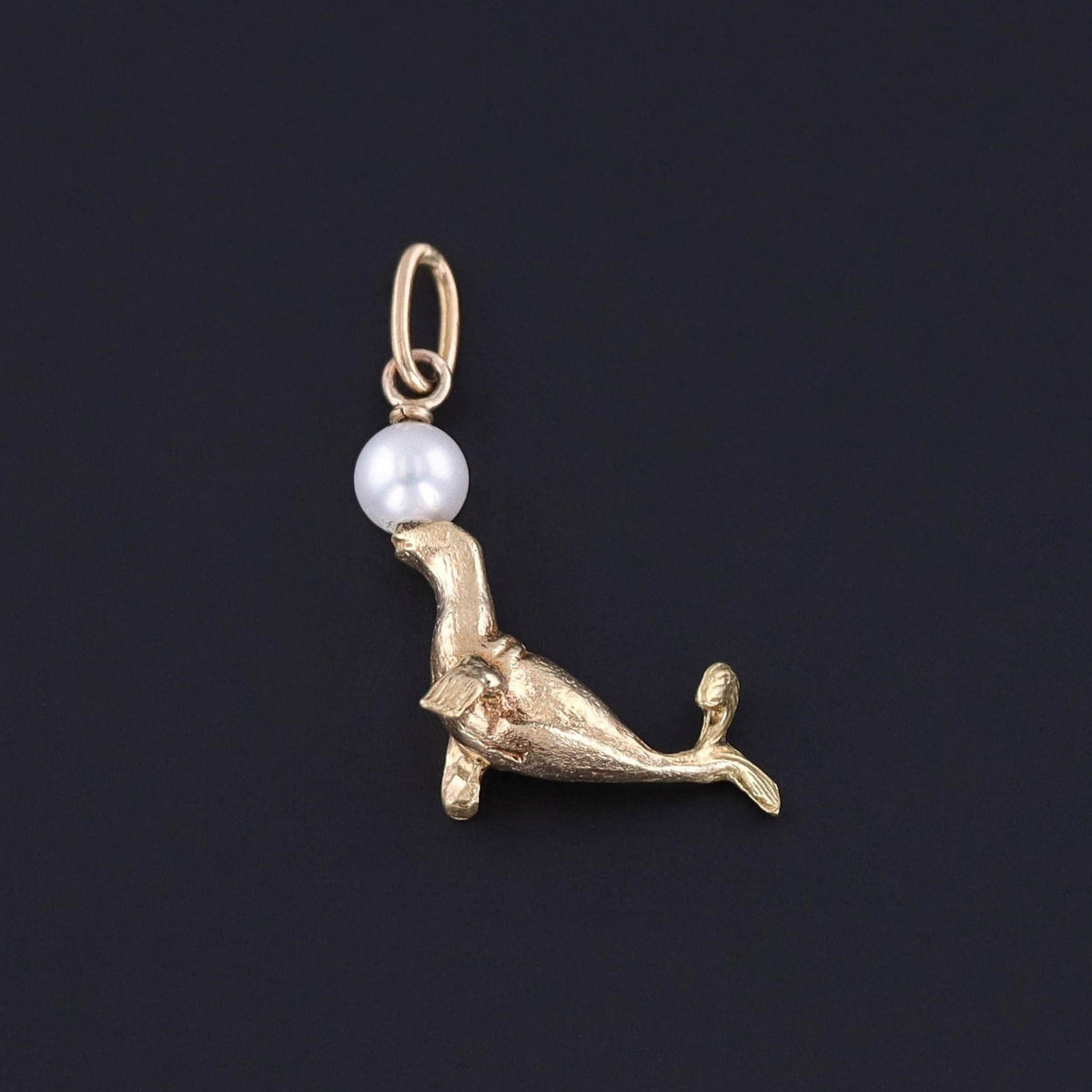 Vintage Seal Charm of 18k Gold - Trademark Antiques