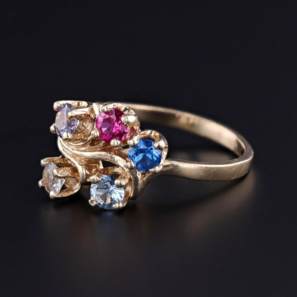 Vintage Synthetic Gemstone Ring of 14k Gold - Trademark Antiques