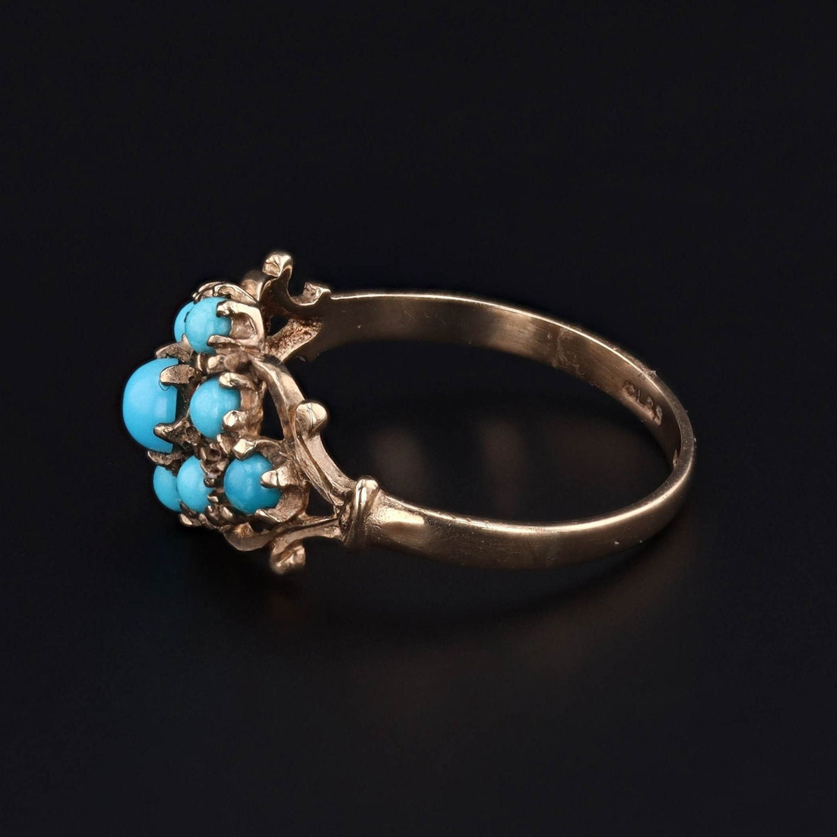 Vintage Turquoise Ring of 9ct Gold - Trademark Antiques